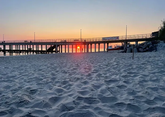 In Ch Opy Near Seaside *